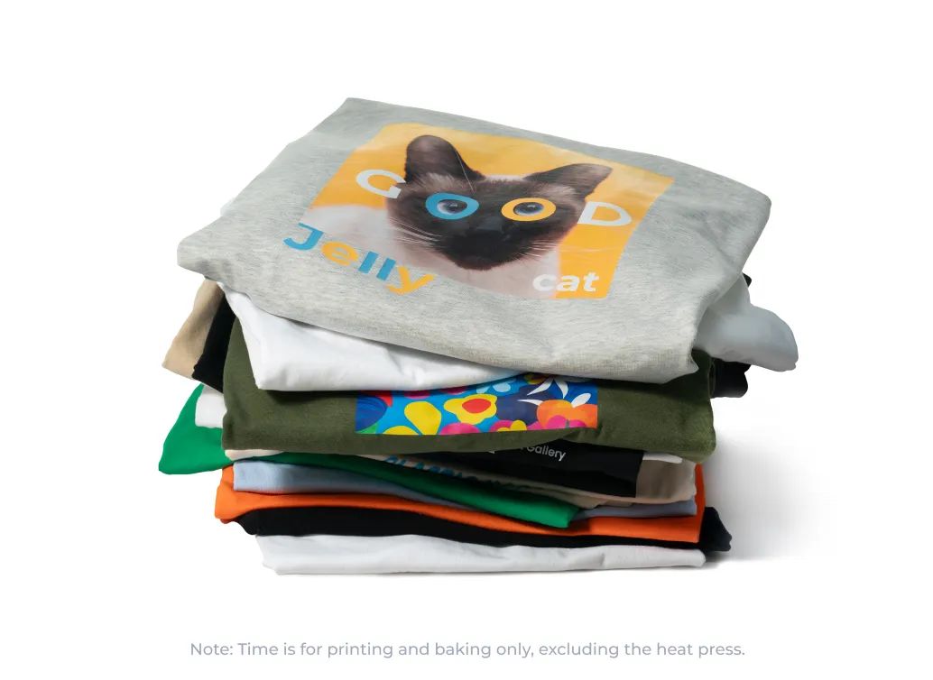 xTool 紡織DTF膠片直噴機 自動粉末配送 當墨水還未乾時,將粘合粉均勻地塗抹在墨水上,以便墨水稍後能夠牢固地粘附在織物上。